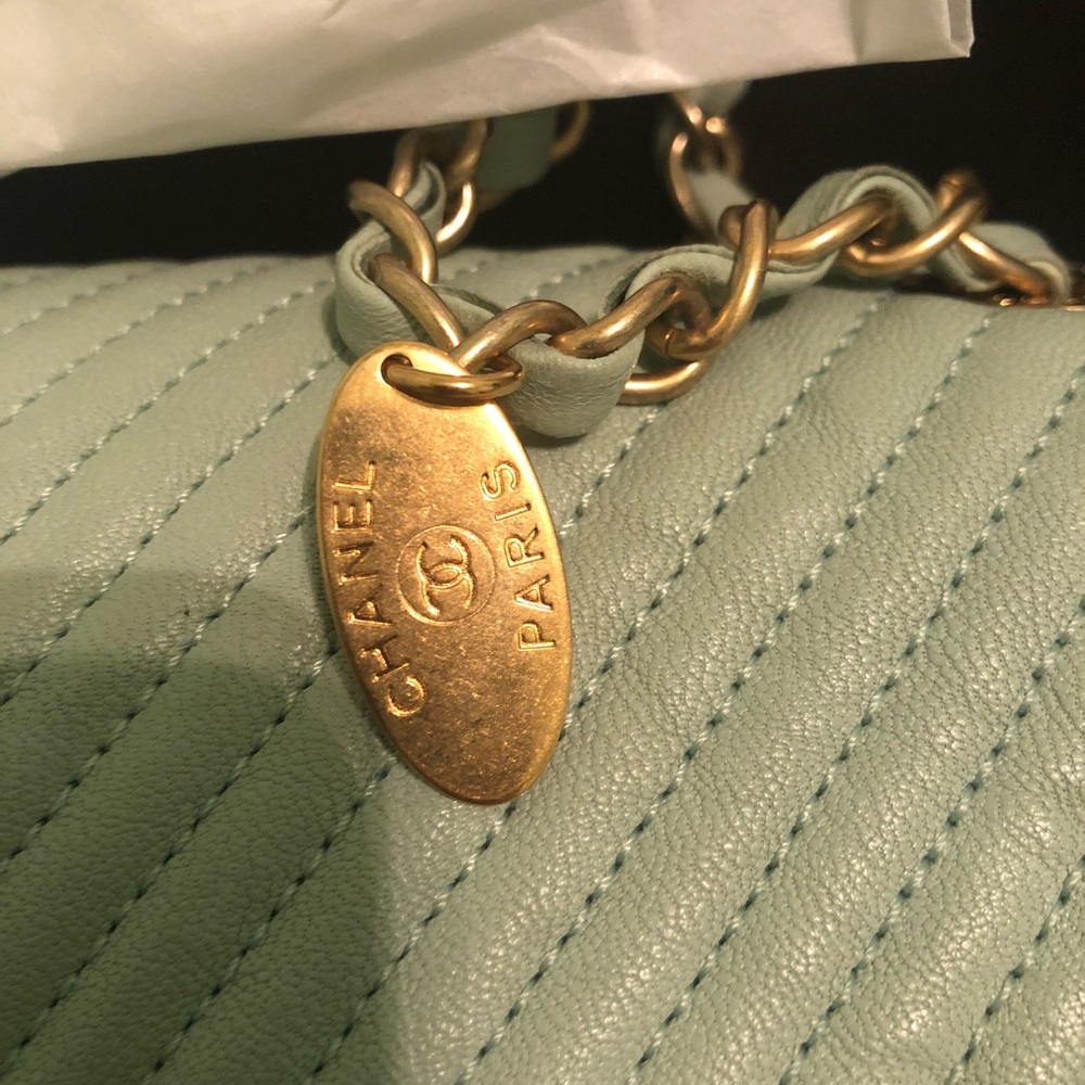 SOLD @ EBAY AUTH 2016 CHANEL CHEVRON FLAP BAG - Picture 5 of 8